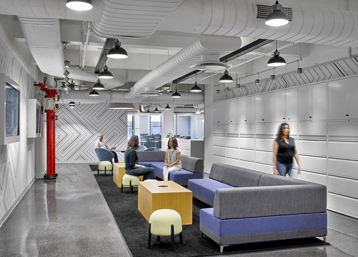 唯美工業(yè)風(fēng) 美國(guó)零售商Foot Locker紐約總部設(shè)計(jì)欣賞